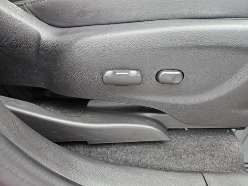 Used 2018 Buick Encore Essence w/ Experience Buick Package image 12