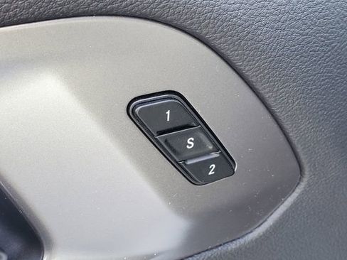 New 2026 Chrysler Pacifica Select FWD image 9