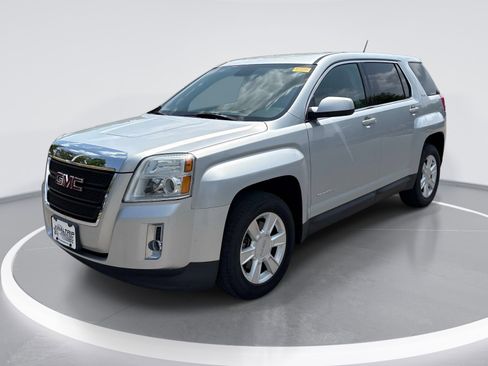 Used 2013 GMC Terrain SLE FWD image 3