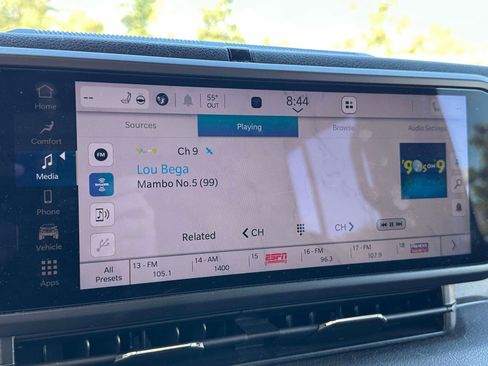 Used 2024 Jeep Wrangler Unlimited w/ Convenience Group image 24