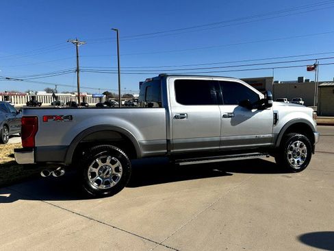 Used 2022 Ford F250 Lariat w/ Lariat Ultimate Package image 5