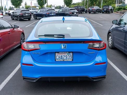 Used 2024 Honda Civic Sport image 4