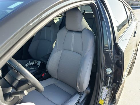 Used 2024 Toyota Corolla SE w/ SE Premium Package image 24
