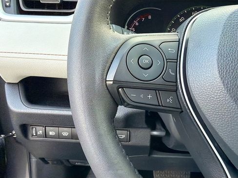 Used 2024 Toyota RAV4 XLE Premium image 38