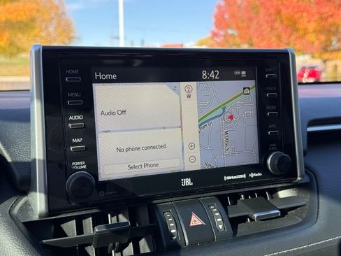 Used 2021 Toyota RAV4 Limited image 3