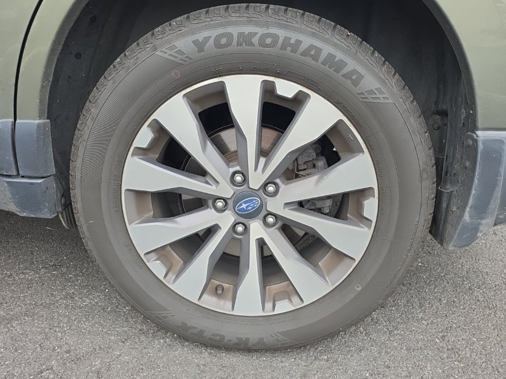 Used 2019 Subaru Outback 3.6R Touring AWD/4WD image 7