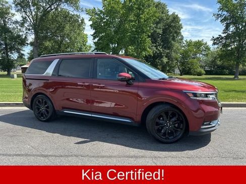 Used 2023 Kia Carnival SX Prestige FWD image 2