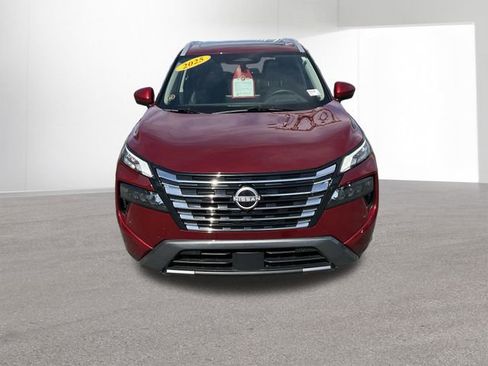 Used 2025 Nissan Rogue SL w/ Tech Package AWD/4WD image 7