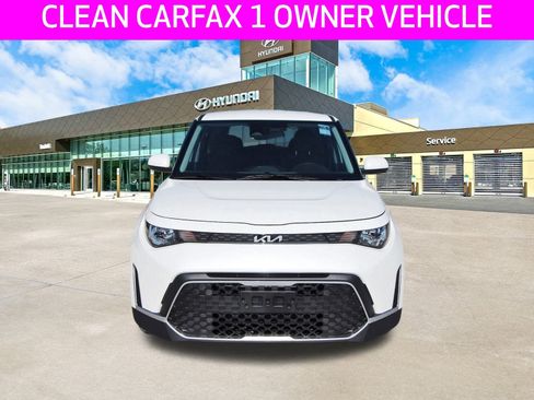 Used 2025 Kia Soul LX w/ LX Technology Package image 2