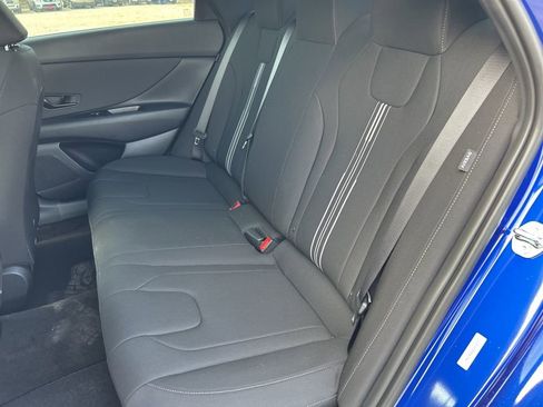 Used 2025 Hyundai Elantra Sport image 21