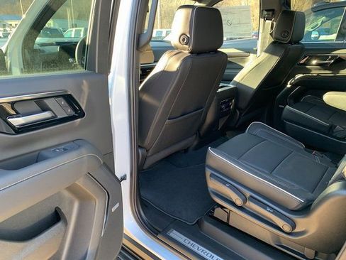 New 2026 Chevrolet Suburban Premier w/ Sun And Tow Package image 8