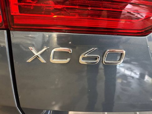 Certified 2023 Volvo XC60 B5 Ultimate AWD/4WD image 30