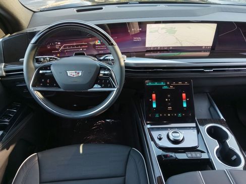 New 2026 Cadillac Escalade Luxury image 15