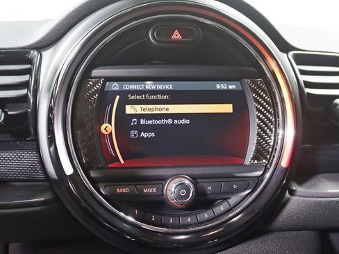 Used 2019 MINI Cooper Clubman S image 18