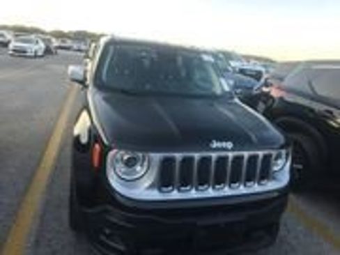 Used 2018 Jeep Renegade Limited w/ UConnect 8.4 Nav Group image 2