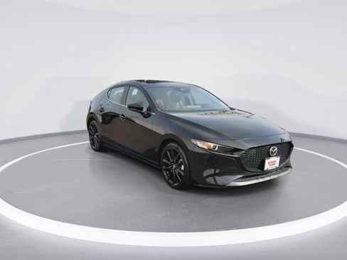 Used 2024 MAZDA MAZDA3 s image 2