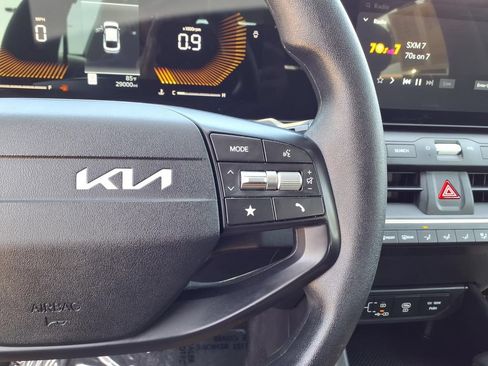 Certified 2025 Kia K4 FWD image 16