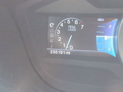 Used 2011 Ford Explorer XLT w/ 202A Rapid Spec Order Code image 15