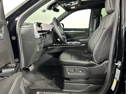 New 2025 Cadillac Escalade Sport w/ Touring Package image 12