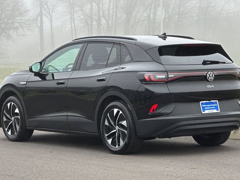 Used 2021 Volkswagen ID.4 Pro w/ ID.4 Protection Package image 5