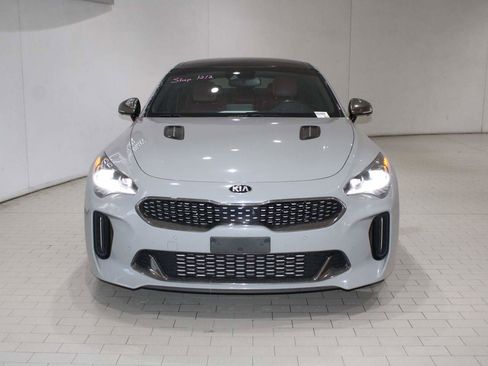 Used 2020 Kia Stinger GT2 image 9