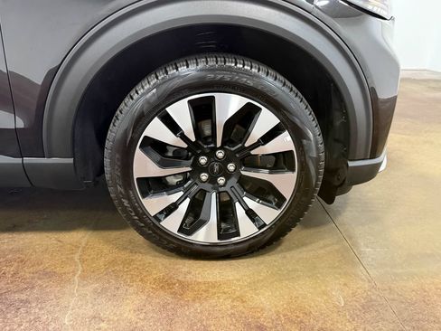 Used 2025 Ford Explorer Platinum w/ LUX Leather Package AWD/4WD image 89