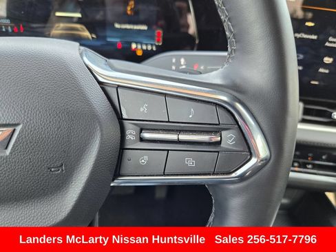 Used 2025 Chevrolet Equinox LT AWD/4WD image 23