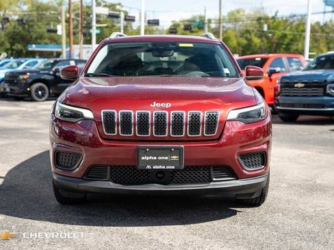 Used 2021 Jeep Cherokee Latitude image 2