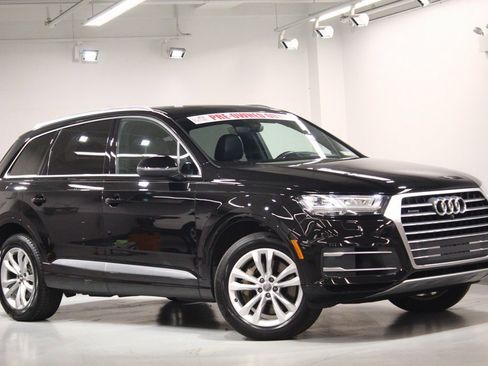 Used 2019 Audi Q7 3.0T Premium Plus image 2