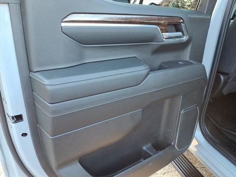 Certified 2024 GMC Sierra 1500 Elevation image 12