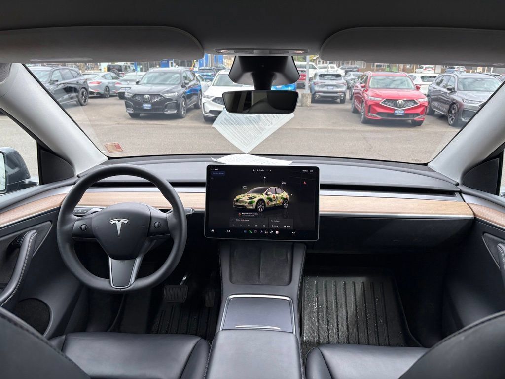 Used 2023 Tesla Model Y Long Range AWD/4WD image 24