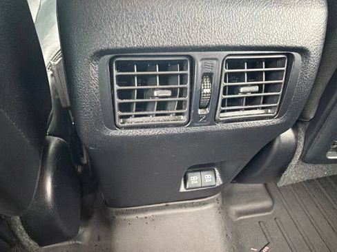 Used 2021 Toyota 4Runner Limited AWD/4WD image 11