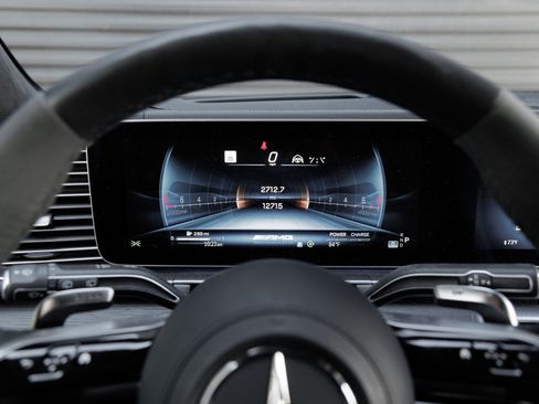 Used 2025 Mercedes-Benz GLE 63 AMG S image 19