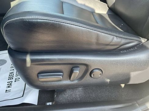 Used 2016 Toyota RAV4 Limited AWD/4WD image 13