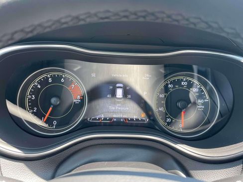 Used 2022 Jeep Cherokee Limited w/ Mopar Interior Package AWD/4WD image 26