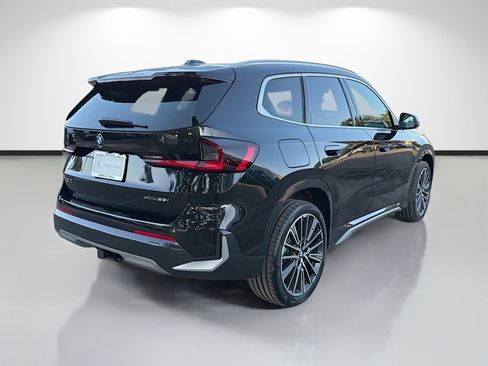 New 2026 BMW X1 xDrive28i w/ Technology Package AWD/4WD image 3