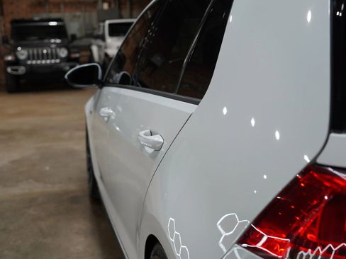 Used 2017 Volkswagen GTI S image 21