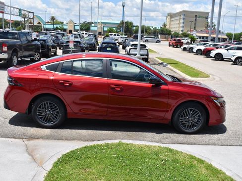 Used 2026 Nissan Sentra SV w/ SV Convenience Package FWD image 15
