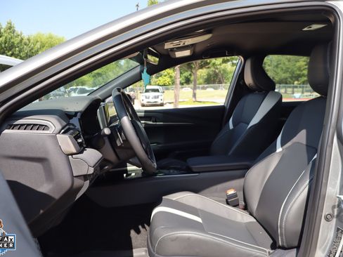 Used 2026 Toyota Camry SE w/ Convenience Package FWD image 11