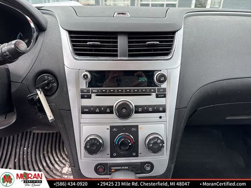 Used 2011 Chevrolet Malibu LT image 17
