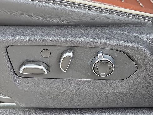 Used 2024 GMC Sierra 3500 Denali Ultimate image 14