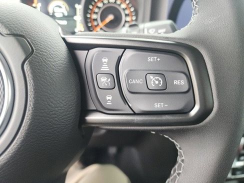 New 2026 Jeep Wrangler Rubicon w/ Xtreme 35 Tire Package image 9