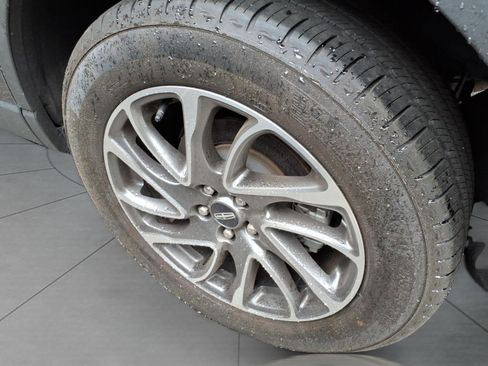 Used 2022 Lincoln Corsair AWD w/ Equipment Group 101A image 5