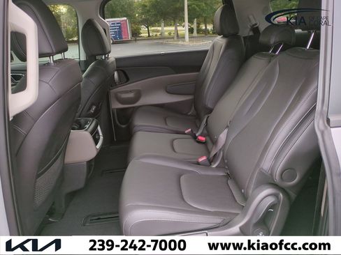 Certified 2026 Kia Carnival EX image 14