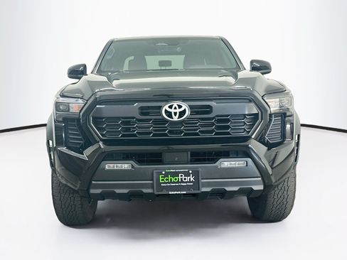 Used 2024 Toyota Tacoma TRD Off-Road AWD/4WD image 2