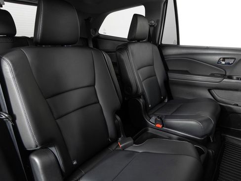 Used 2022 Honda Pilot Touring image 25