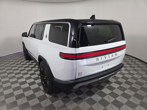Used 2024 Rivian R1S Adventure image 3