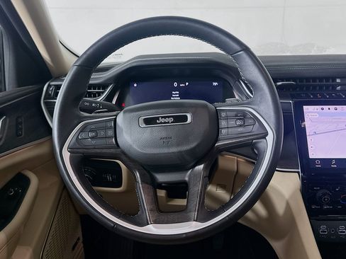 Used 2022 Jeep Grand Cherokee L Limited AWD/4WD image 18