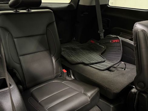 Used 2019 GMC Acadia SLT image 23