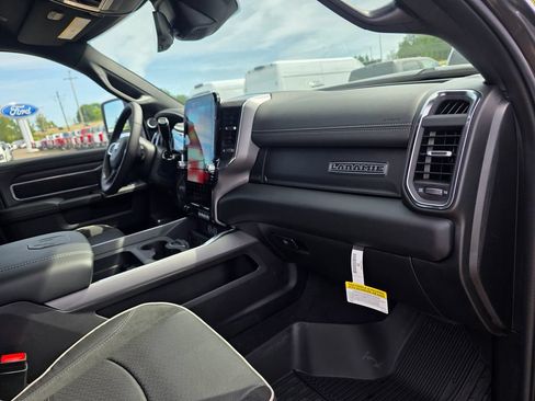 New 2026 RAM 3500 Laramie AWD/4WD image 25